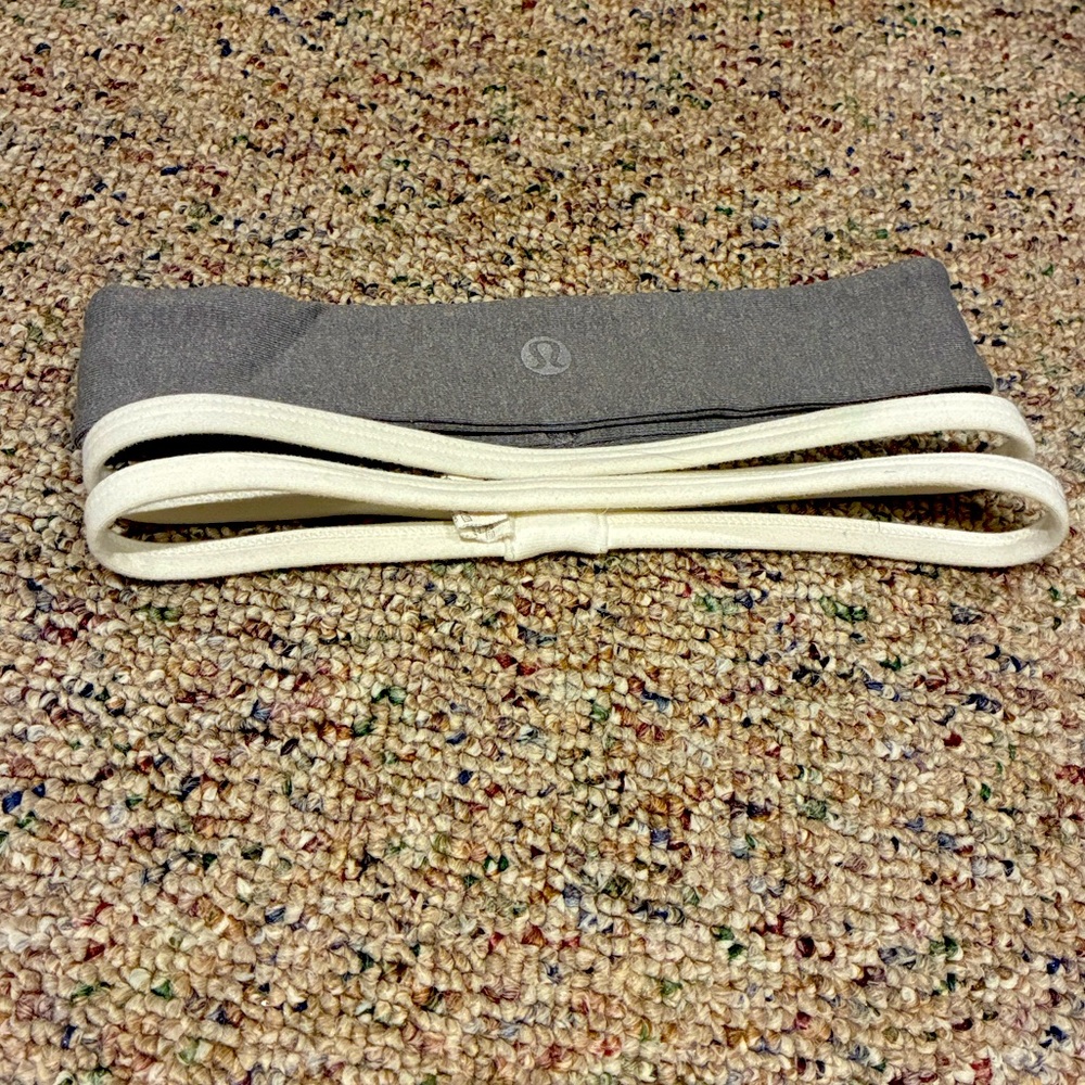 Lululemon grey and white headbands
